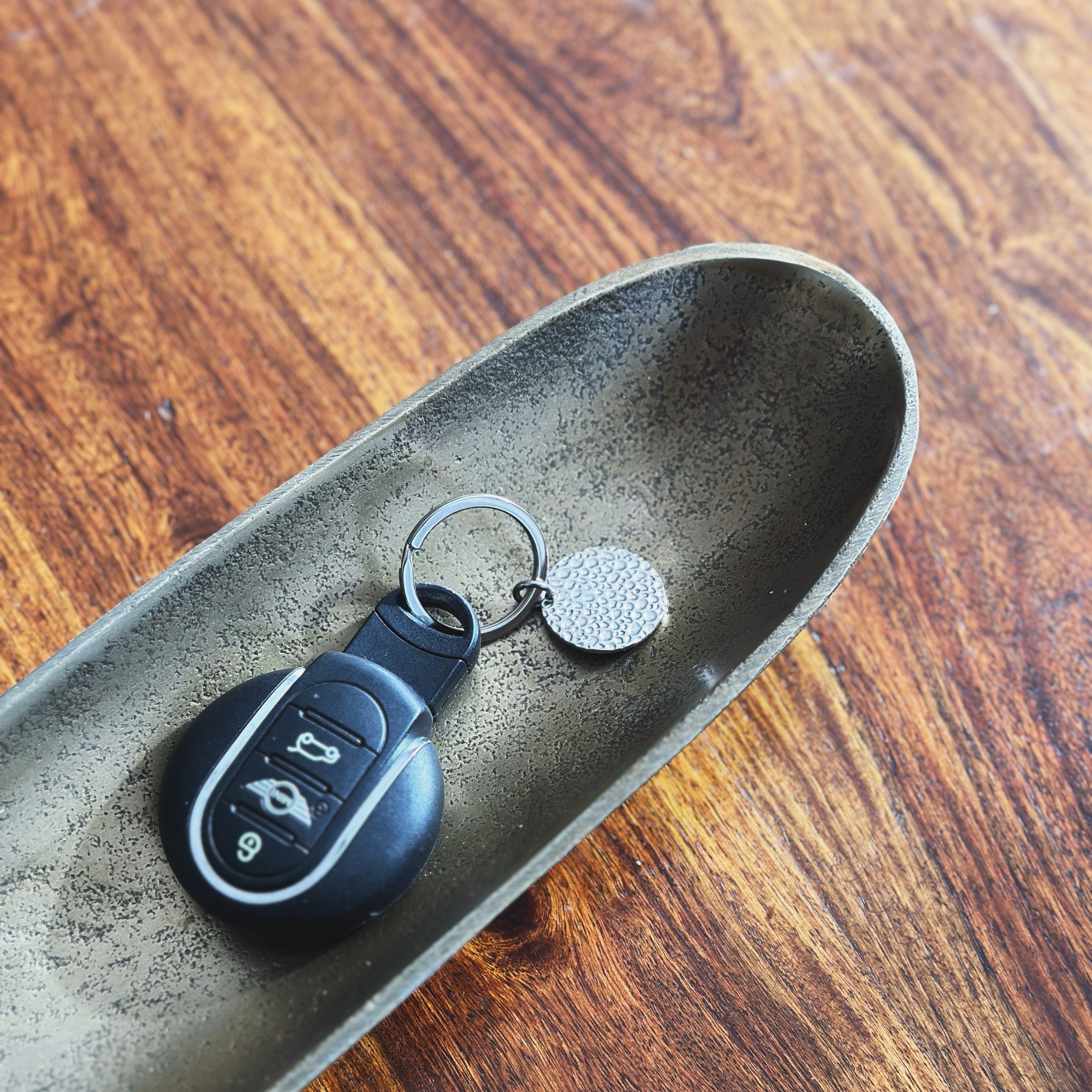 PORTE-CLÉS - COLLECTION MARTELÉE